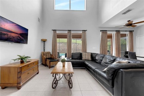 Casa en venta en Kissimmee, Florida, 7 dormitorios, 267.65 m2 № 1909309 - foto 10
