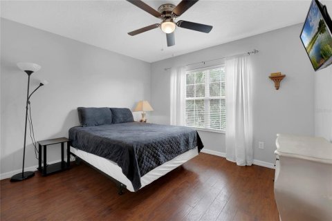 Casa en venta en Kissimmee, Florida, 7 dormitorios, 267.65 m2 № 1909309 - foto 24