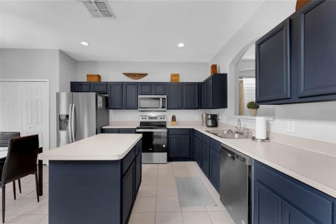 Casa en venta en Kissimmee, Florida, 7 dormitorios, 267.65 m2 № 1909309 - foto 13