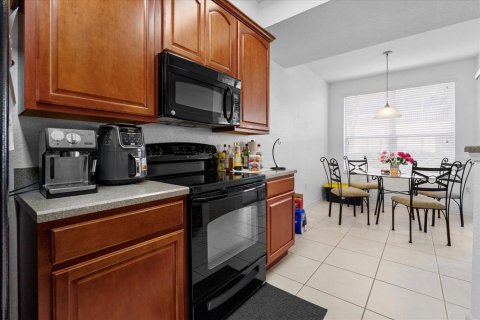 Condo in Sanford, Florida, 2 bedrooms № 1844399 - photo 11