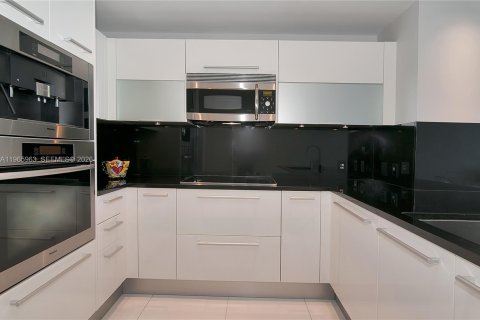 Снять в аренду кондоминиум в Санни-Айлс-Бич, Флорида 1 спальня, 107.86м2, № 2027857 - фото 18