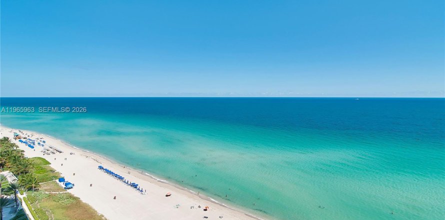 Кондоминиум с 1 спальней в Санни-Айлс-Бич, Флорида № 2027857