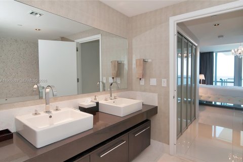 Снять в аренду кондоминиум в Санни-Айлс-Бич, Флорида 1 спальня, 107.86м2, № 2027857 - фото 26