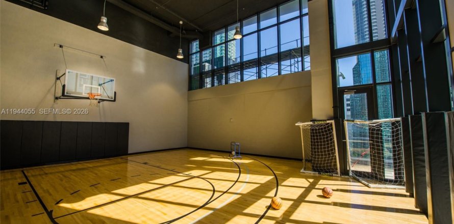 Кондоминиум с 1 спальней в Майами, Флорида № 2000866