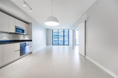 Снять в аренду кондоминиум в Майами, Флорида 1 спальня, 70.51м2, № 2000866 - фото 2