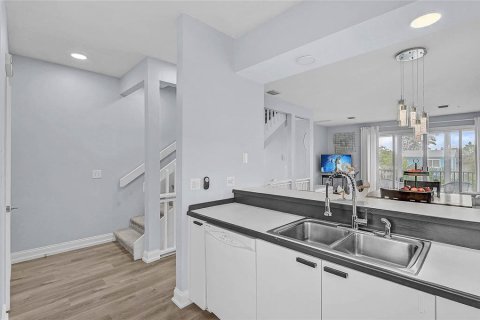 Adosado en venta en Longboat Key, Florida, 2 dormitorios, 133.78 m2 № 2286916 - foto 16