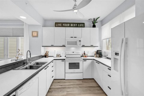 Adosado en venta en Longboat Key, Florida, 2 dormitorios, 133.78 m2 № 2286916 - foto 14
