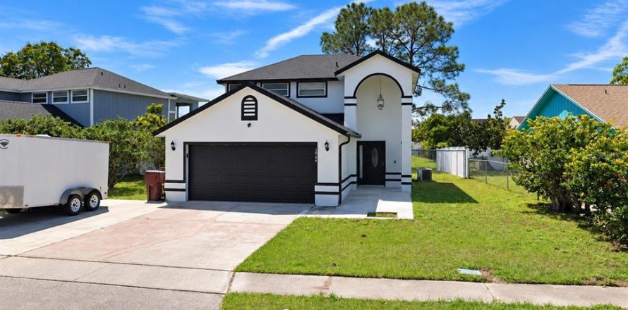 Villa ou maison à Kissimmee, Floride 3 chambres, 117.06 m2 № 2413496