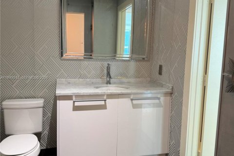 Снять в аренду виллу или дом в Майами, Флорида 2 спальни, 95.78м2, № 2005108 - фото 22