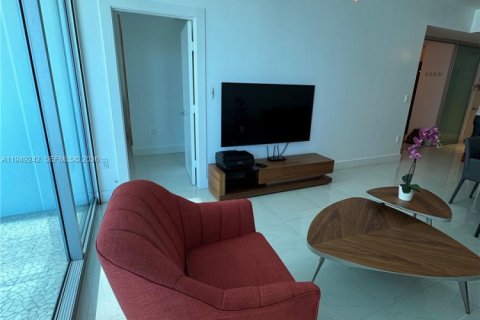 Снять в аренду виллу или дом в Майами, Флорида 2 спальни, 95.78м2, № 2005108 - фото 24