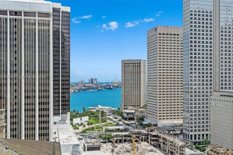 Copropriété à vendre à Miami, Floride: 2 chambres, 68.38 m2 № 2397850 - photo 27