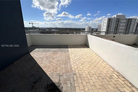 Снять в аренду кондоминиум в Майами, Флорида 1 спальня, 58.62м2, № 2025469 - фото 7