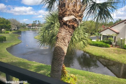 Townhouse in Greenacres, Florida 3 bedrooms, 144.74 sq.m. № 1731692 - photo 11