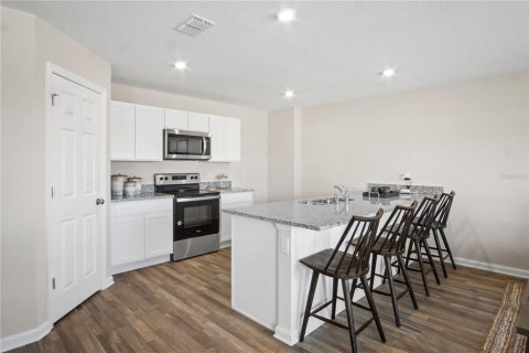 Casa en venta en Haines City, Florida, 4 dormitorios, 182.46 m2 № 2238331 - foto 8