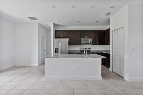 House in Citrus Springs, Florida 4 bedrooms, 162.95 sq.m. № 1913732 - photo 9