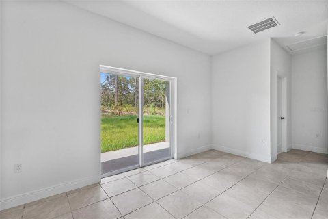 House in Citrus Springs, Florida 4 bedrooms, 162.95 sq.m. № 1913732 - photo 26