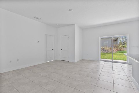 House in Citrus Springs, Florida 4 bedrooms, 162.95 sq.m. № 1913732 - photo 27