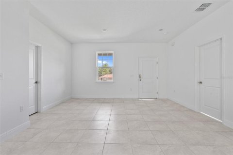 House in Citrus Springs, Florida 4 bedrooms, 162.95 sq.m. № 1913732 - photo 4