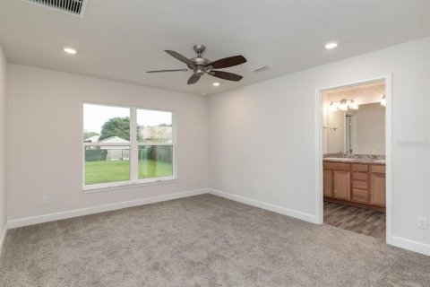 House in Palm Coast, Florida 3 bedrooms, 143.07 sq.m. № 2132628 - photo 18