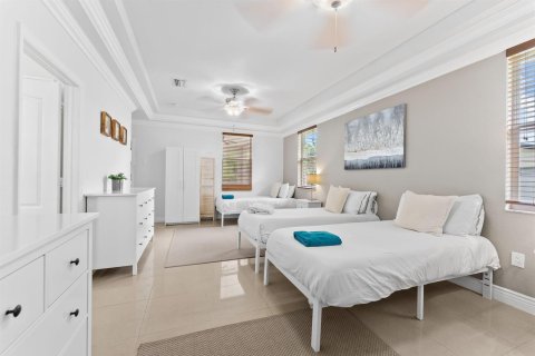Casa en venta en Fort Lauderdale, Florida, 4 dormitorios, 228.91 m2 № 2186508 - foto 20