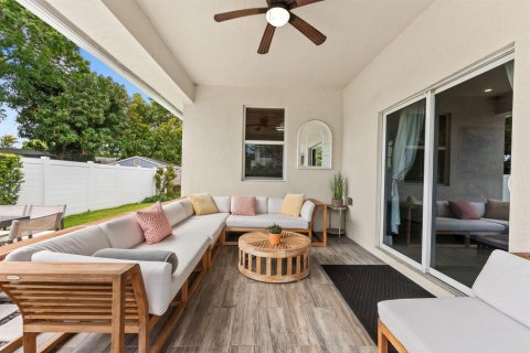 Casa en venta en Fort Lauderdale, Florida, 4 dormitorios, 228.91 m2 № 2186508 - foto 27