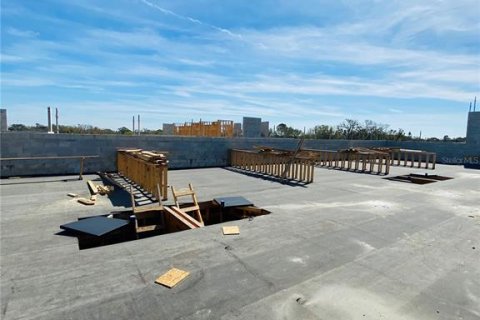 Adosado en venta en Tampa, Florida, 3 dormitorios, 167.78 m2 № 1720618 - foto 15