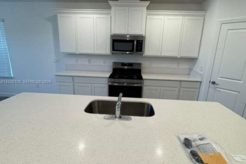 Touwnhouse à louer à Loxahatchee Groves, Floride: 4 chambres, 214.7 m2 № 2084236 - photo 8