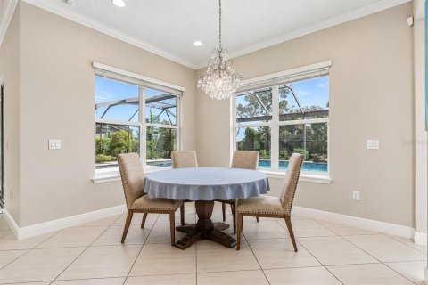 Villa ou maison à vendre à Winter Garden, Floride: 5 chambres, 359.62 m2 № 2434553 - photo 10