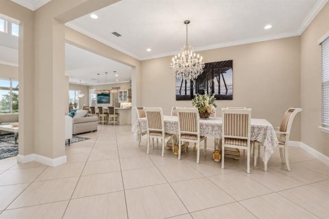 Villa ou maison à vendre à Winter Garden, Floride: 5 chambres, 359.62 m2 № 2434553 - photo 13