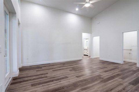 Casa en venta en Leesburg, Florida, 3 dormitorios, 236.53 m2 № 2420382 - foto 17