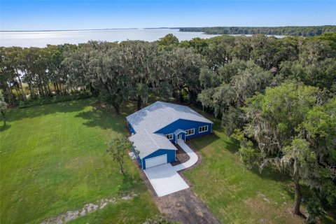 Casa en Leesburg, Florida 3 dormitorios, 236.53 m2 № 2420382