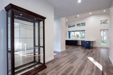 Casa en venta en Leesburg, Florida, 3 dormitorios, 236.53 m2 № 2420382 - foto 9