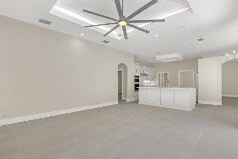 House in Jupiter, Florida 3 bedrooms, 250.84 sq.m. № 2243670 - photo 15