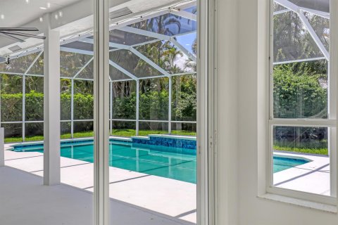 House in Jupiter, Florida 3 bedrooms, 250.84 sq.m. № 2243670 - photo 30