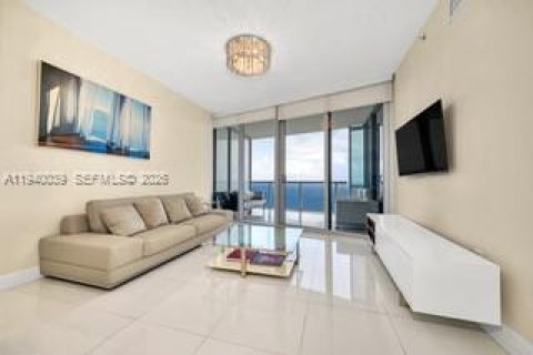 Condo in Sunny Isles Beach, Florida, 1 bedroom  № 1997329 - photo 6