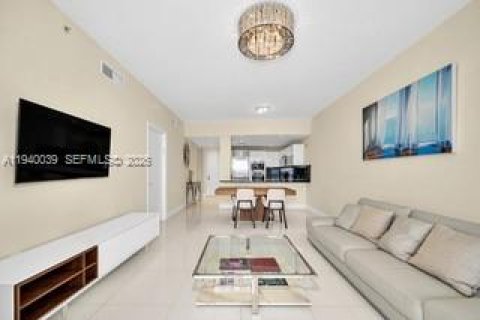 Condo in Sunny Isles Beach, Florida, 1 bedroom  № 1997329 - photo 5
