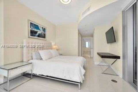 Condo in Sunny Isles Beach, Florida, 1 bedroom  № 1997329 - photo 14
