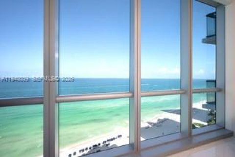 Condo in Sunny Isles Beach, Florida, 1 bedroom  № 1997329