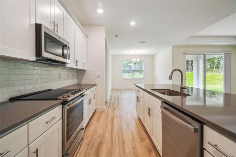 Villa ou maison à vendre à New Port Richey, Floride: 3 chambres, 179.58 m2 № 2136248 - photo 12