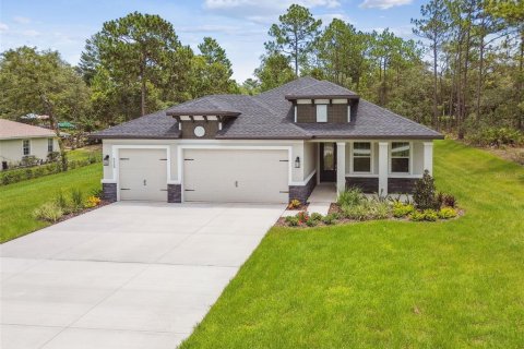 Casa en New Port Richey, Florida 3 dormitorios, 179.58 m2 № 2136248