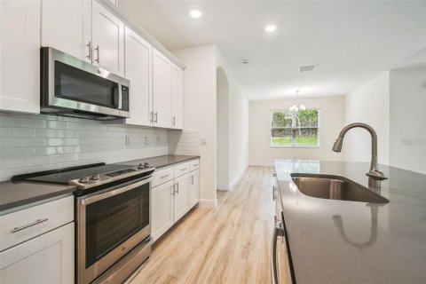 Villa ou maison à vendre à New Port Richey, Floride: 3 chambres, 179.58 m2 № 2136248 - photo 13