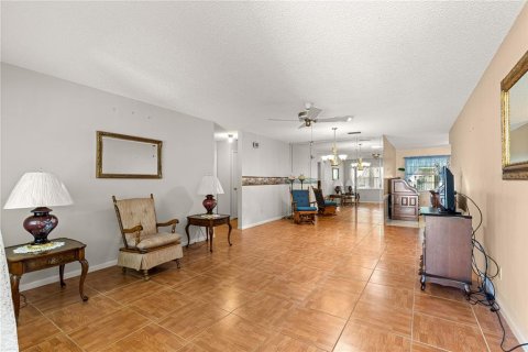 House in Ocala, Florida 2 bedrooms, 137.87 sq.m. № 1777419 - photo 14