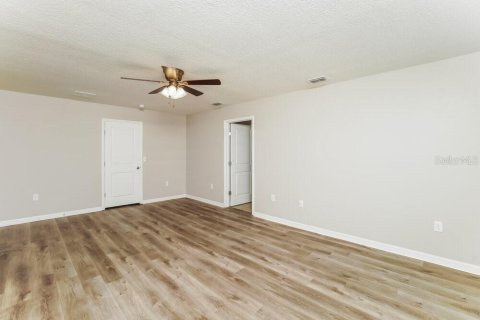 Casa en alquiler en Plant City, Florida, 5 dormitorios, 248.42 m2 № 1914653 - foto 8