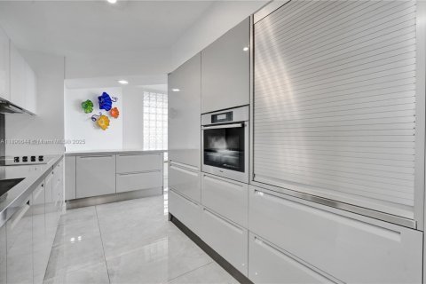 Copropriété à vendre à Aventura, Floride: 2 chambres, 179.86 m2 № 1943437 - photo 27