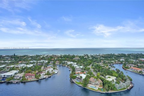 Copropriété à vendre à Aventura, Floride: 2 chambres, 179.86 m2 № 1943437 - photo 6