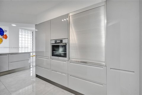 Copropriété à vendre à Aventura, Floride: 2 chambres, 179.86 m2 № 1943437 - photo 26