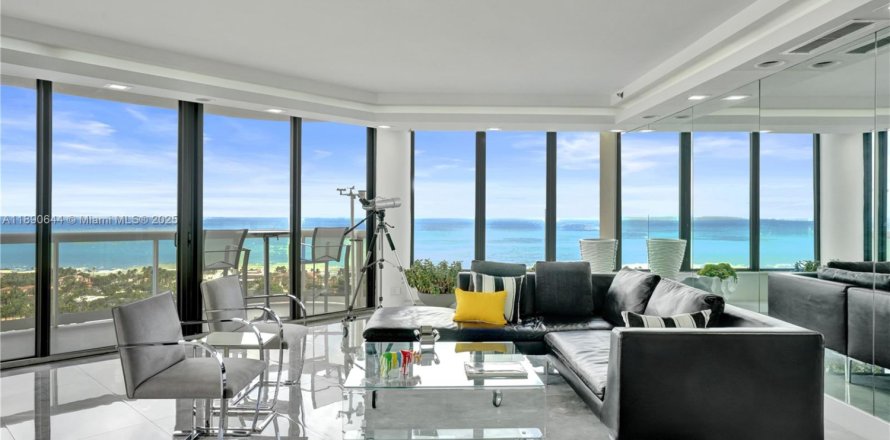 Condo à Aventura, Floride, 2 chambres  № 1943437