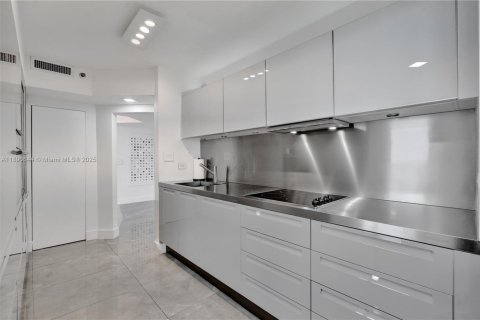 Copropriété à vendre à Aventura, Floride: 2 chambres, 179.86 m2 № 1943437 - photo 30