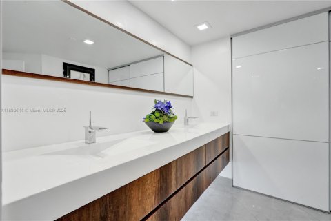 Copropriété à vendre à Aventura, Floride: 2 chambres, 179.86 m2 № 1943437 - photo 10