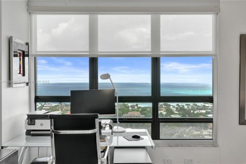 Copropriété à vendre à Aventura, Floride: 2 chambres, 179.86 m2 № 1943437 - photo 22